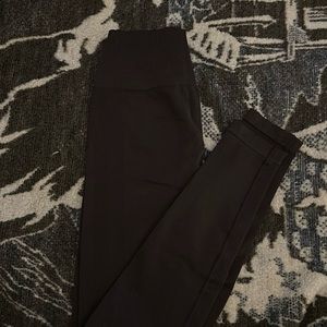 Alphalete Contour Leggings